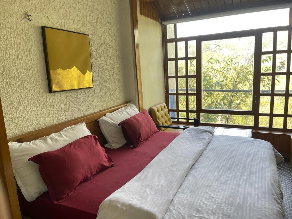 Dagshai Sunrise Cottage מראה חיצוני תמונה