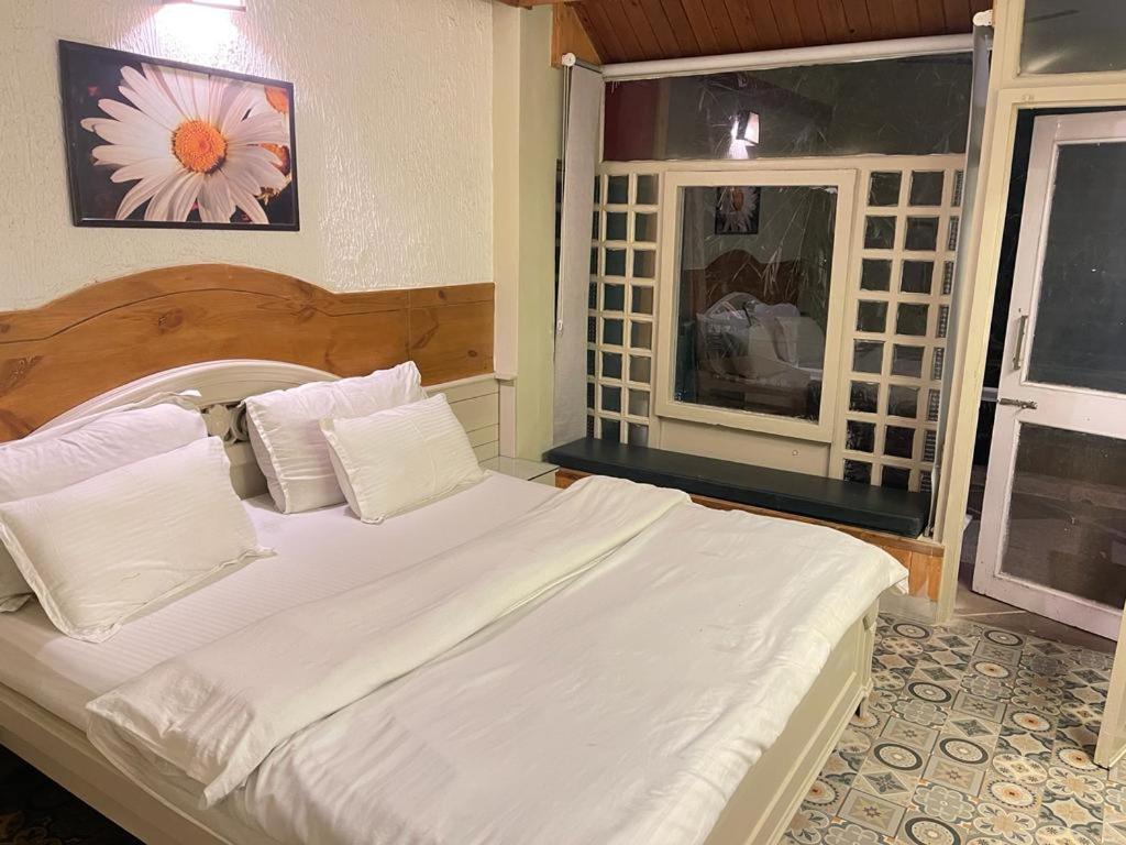 Dagshai Sunrise Cottage מראה חיצוני תמונה